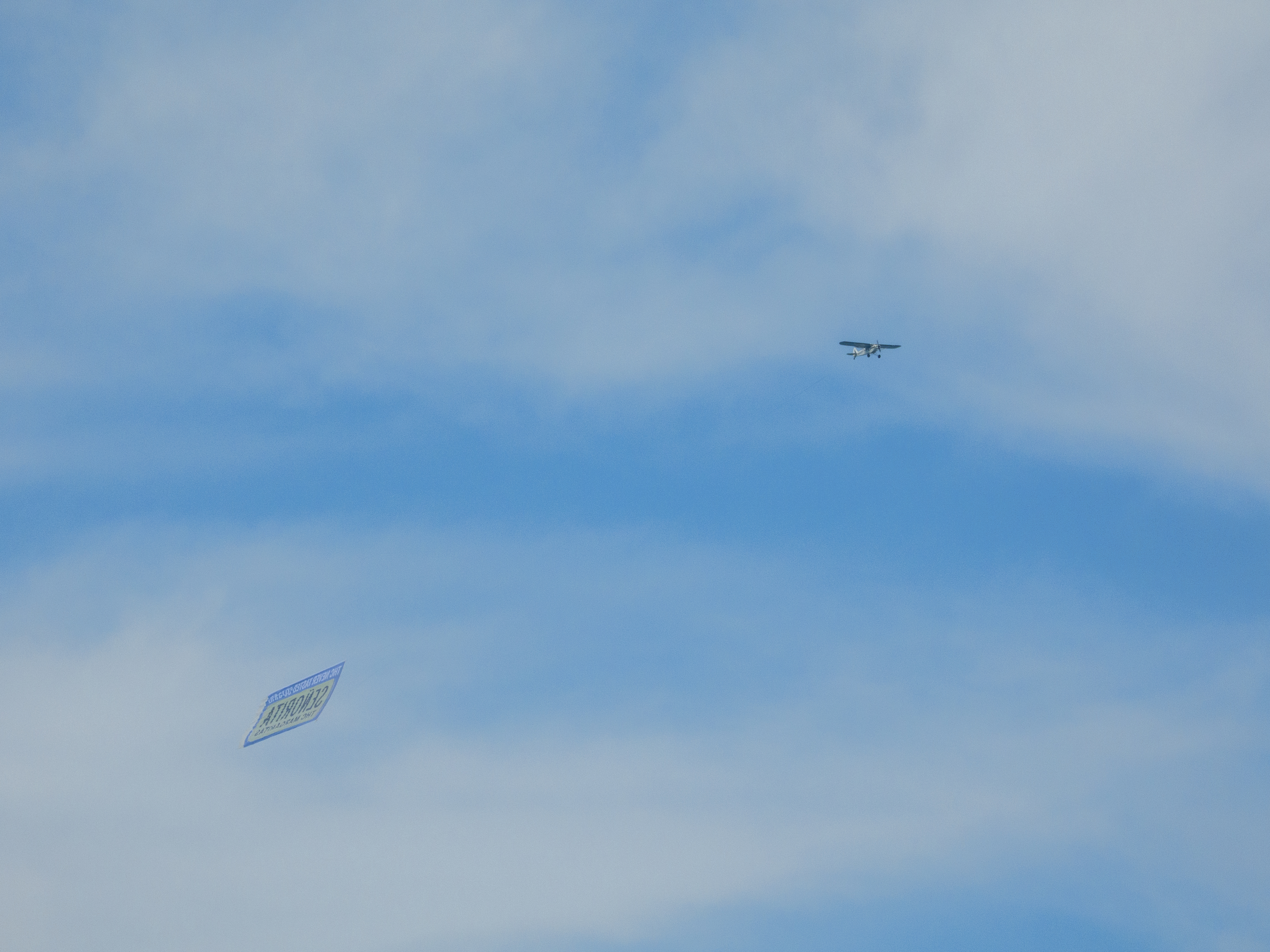 Advertisement plane