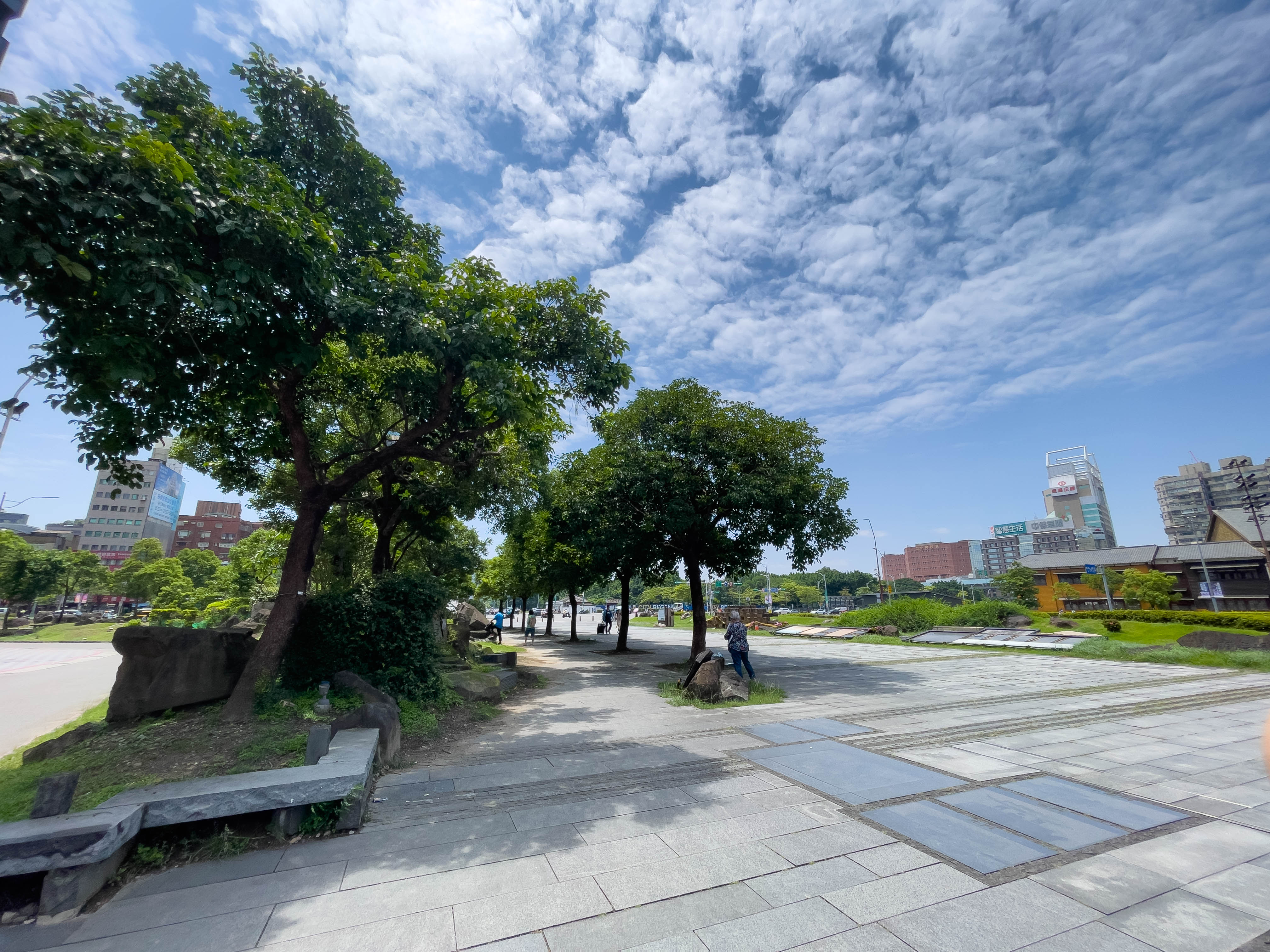 Some kind of plaza area in Taipei, next to a coffee shop called Mountain Kids. I was feeling very overwhelmed and tired, but resting here made me feel a lot better.
