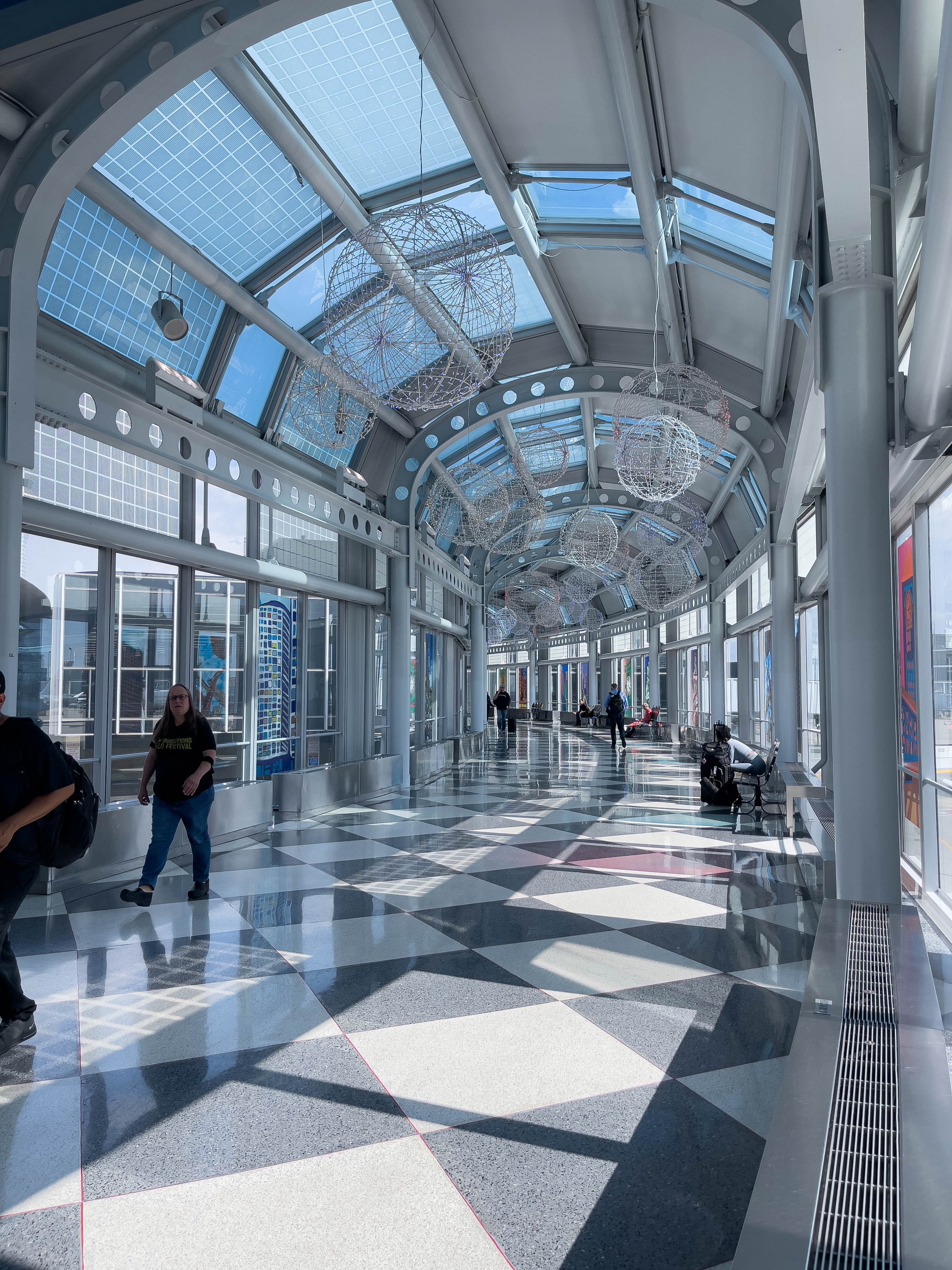 Hallway between concourses B and C at O'hare airport! I like the bubbles hanging in the air.